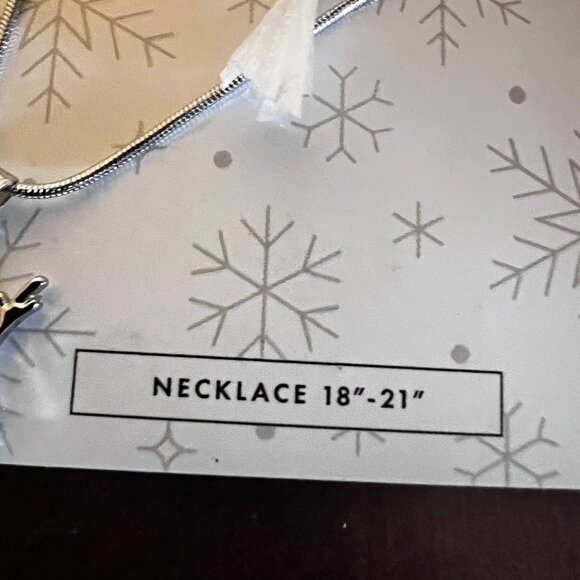 Christmas Gnome Pendant Necklace 18"-21" Chain whishpers - Picture 2 of 4